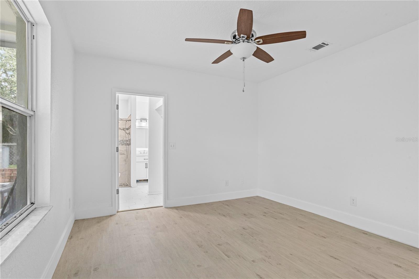 17 OAK RIDGE RD