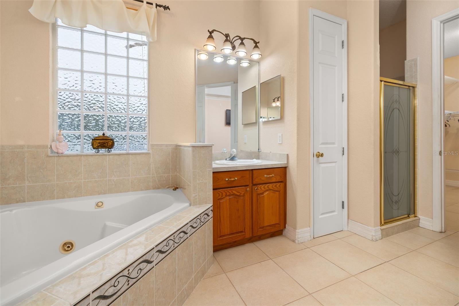 3779 N ECONLOCKHATCHEE TRL