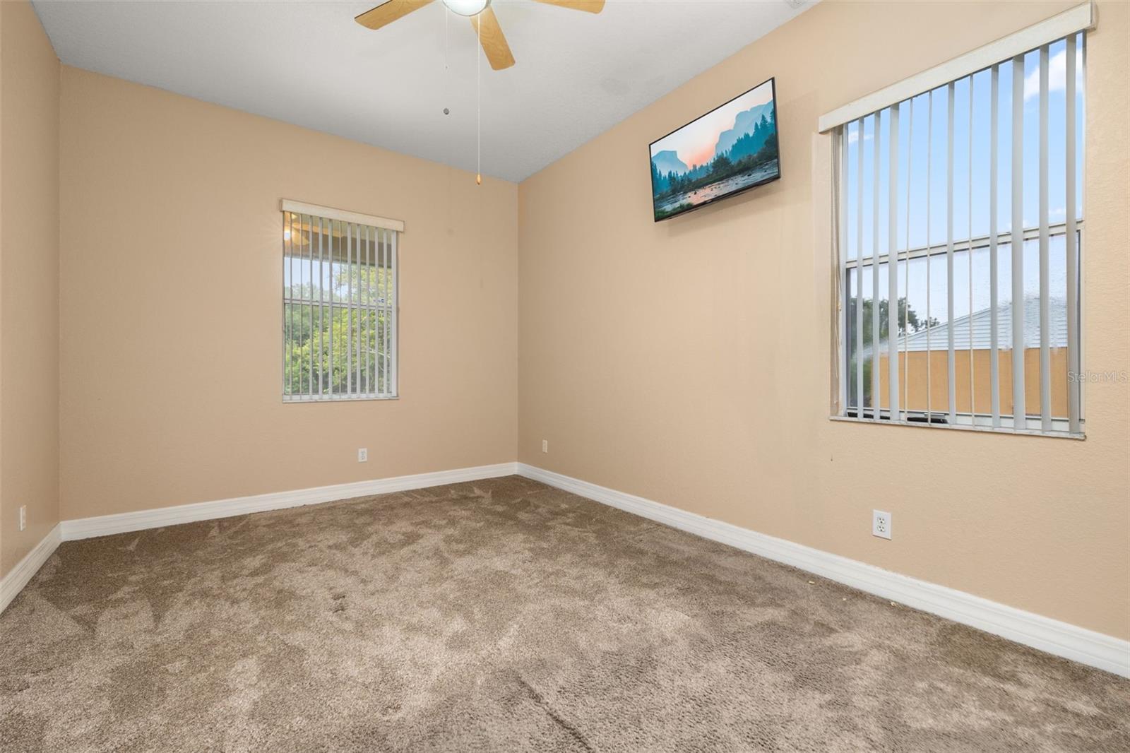 3779 N ECONLOCKHATCHEE TRL