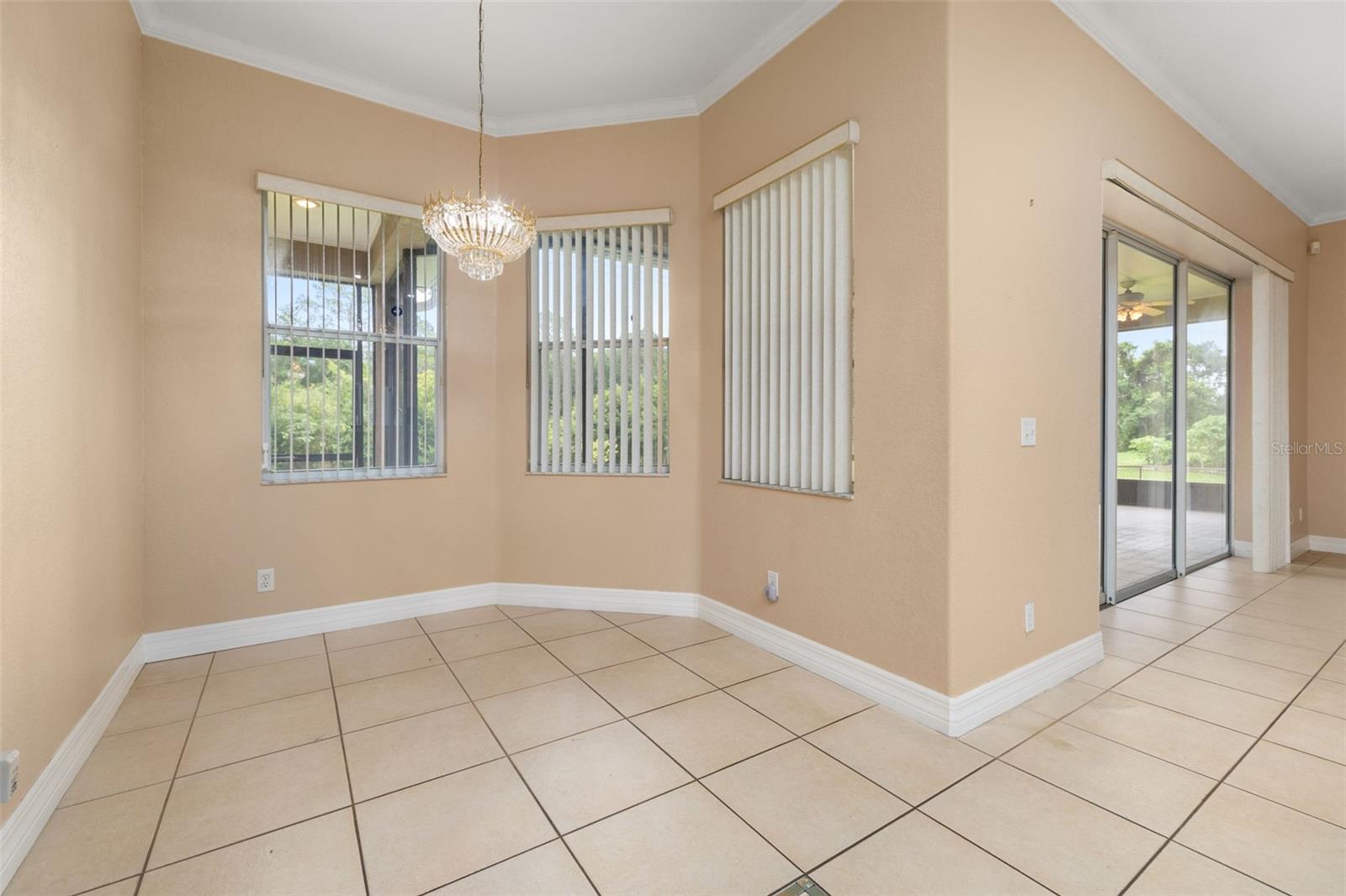 3779 N ECONLOCKHATCHEE TRL