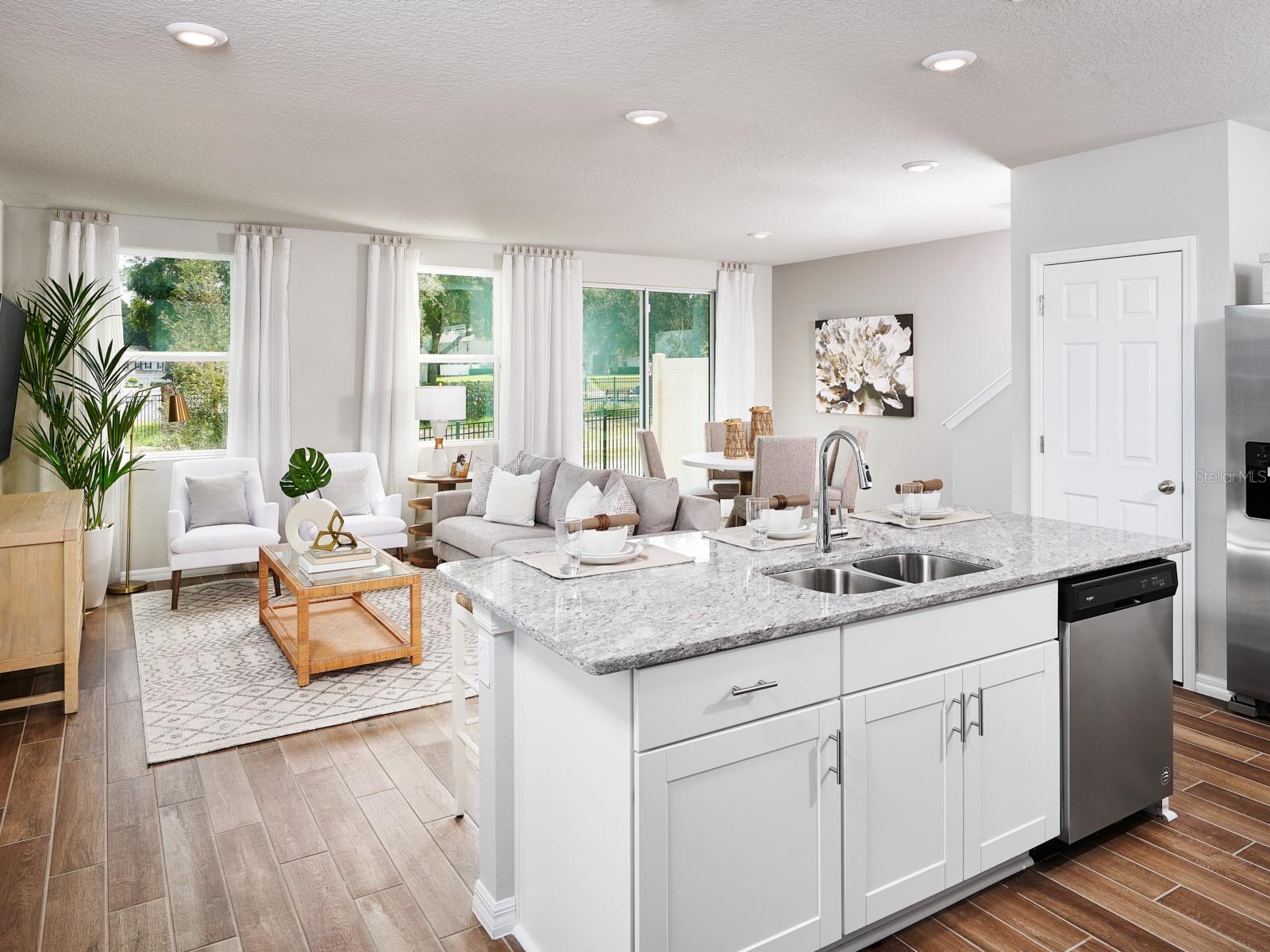 1118 BRADFORD PARK DR