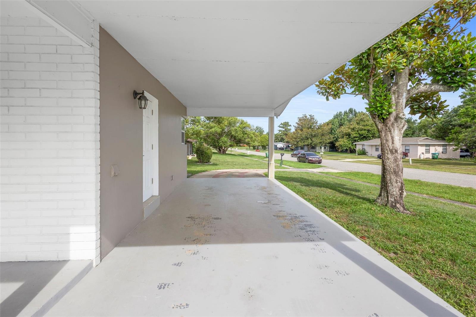 1581 PROVIDENCE BLVD