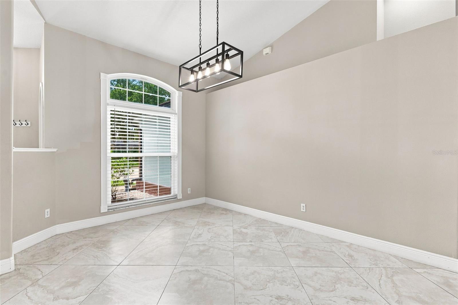 3716 GATLIN PLACE CIR
