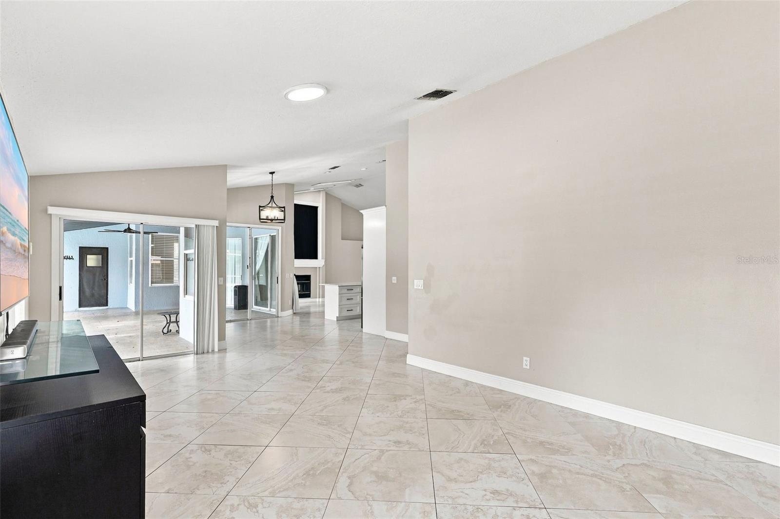 3716 GATLIN PLACE CIR