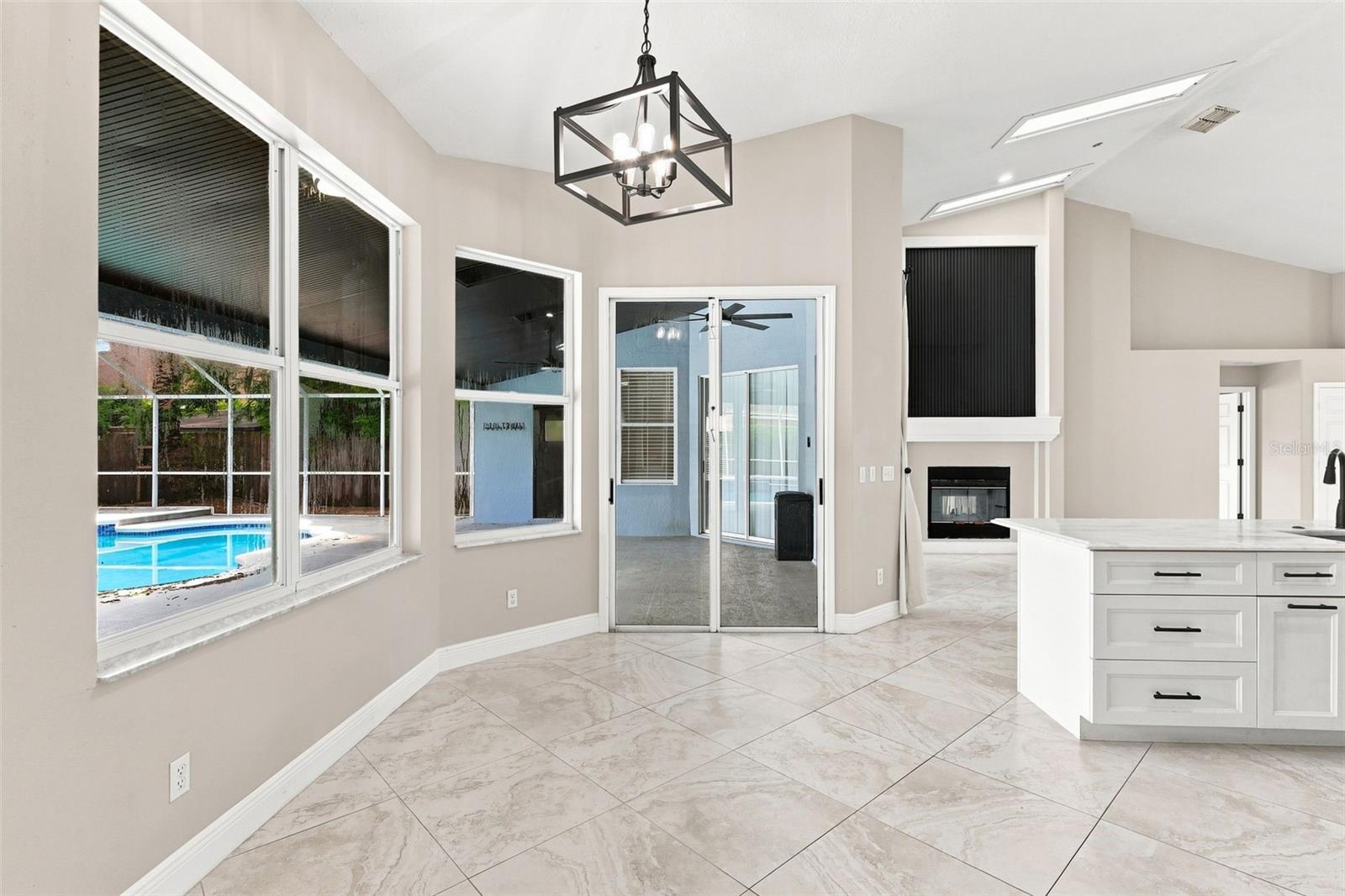 3716 GATLIN PLACE CIR