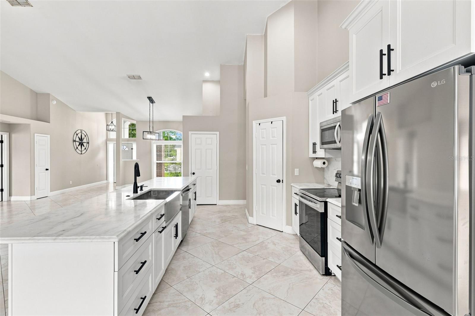3716 GATLIN PLACE CIR
