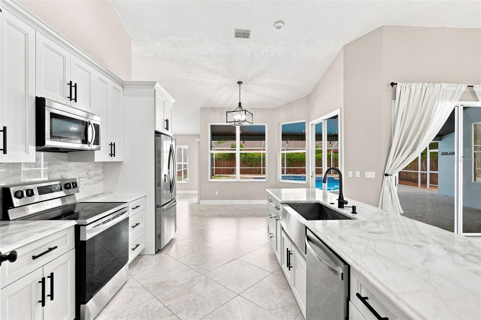 3716 GATLIN PLACE CIR