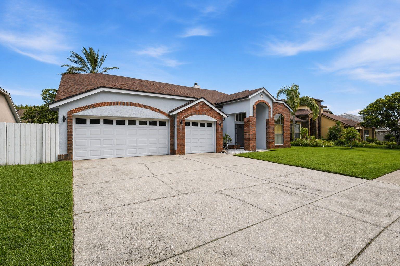 3716 GATLIN PLACE CIR