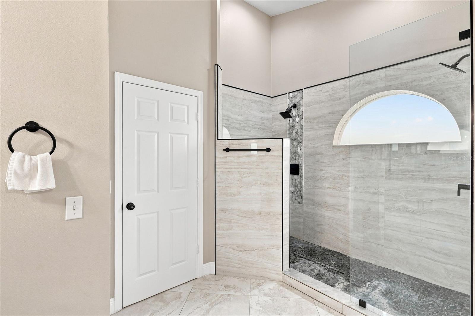 3716 GATLIN PLACE CIR