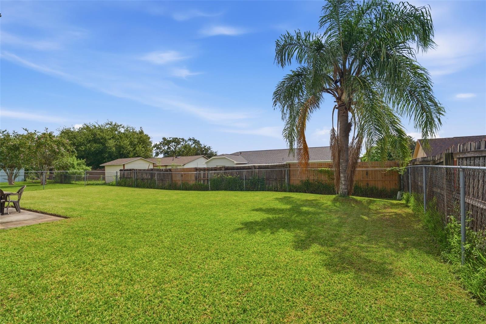7610 AUTUMN PINES DR