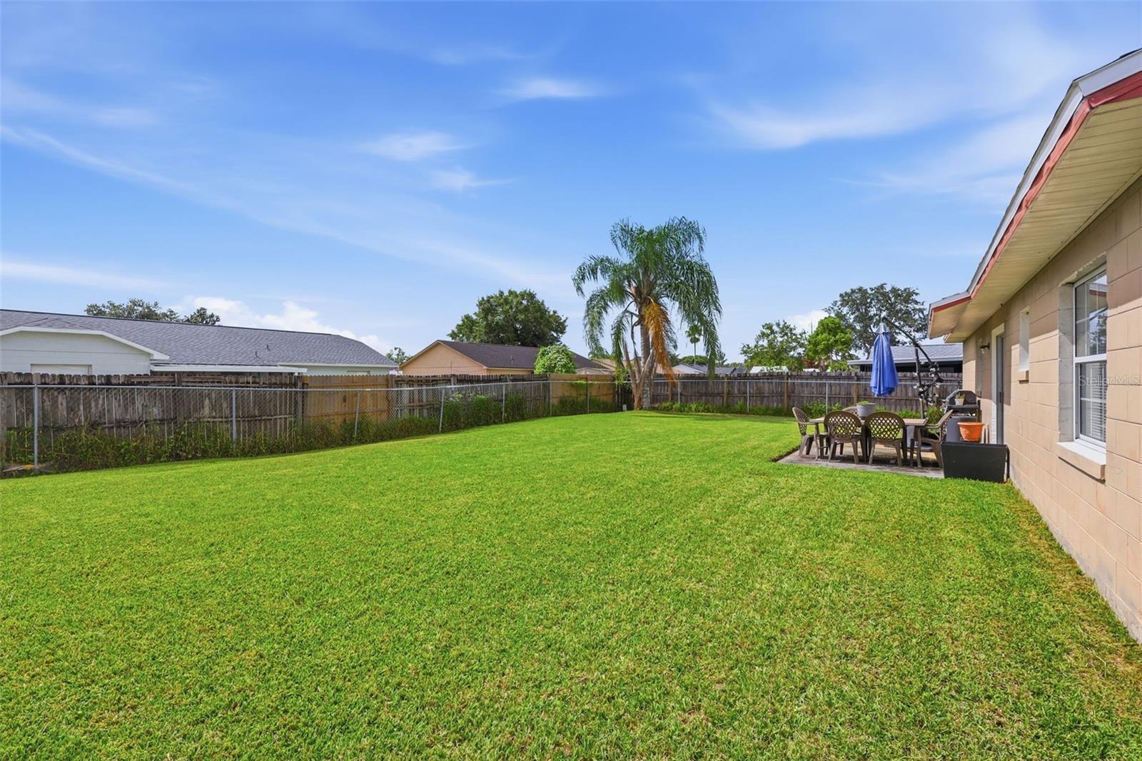 7610 AUTUMN PINES DR