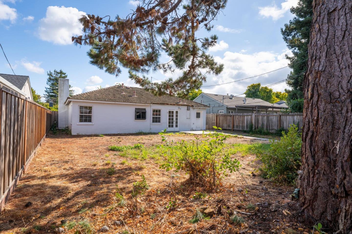 1020 Inverness Drive