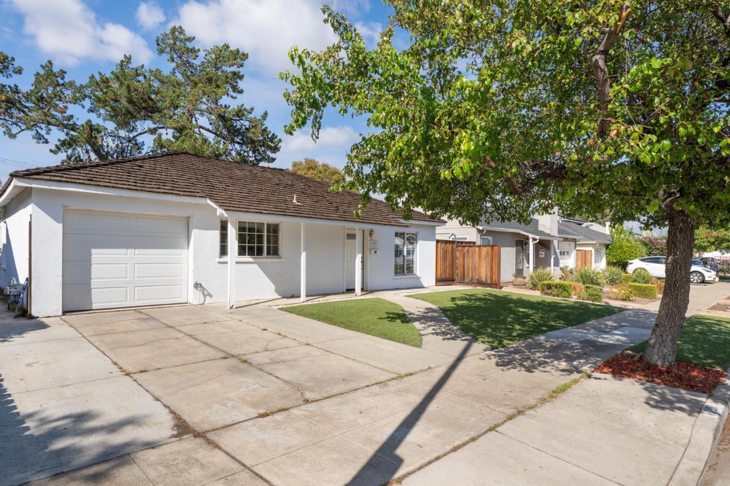 1020 Inverness Drive