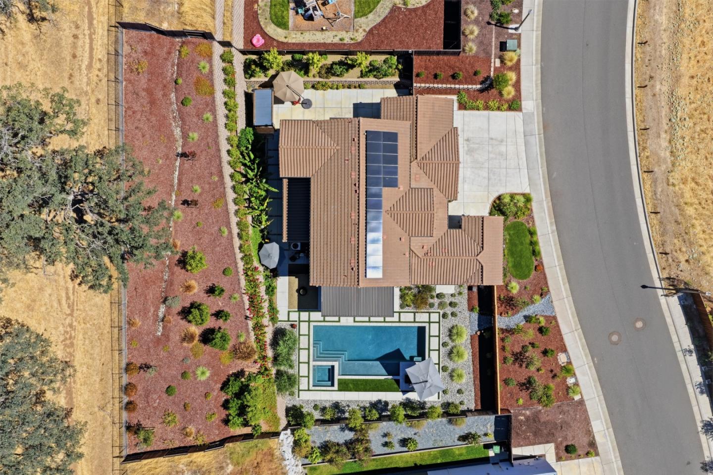 2736 Nisenan Valley DR