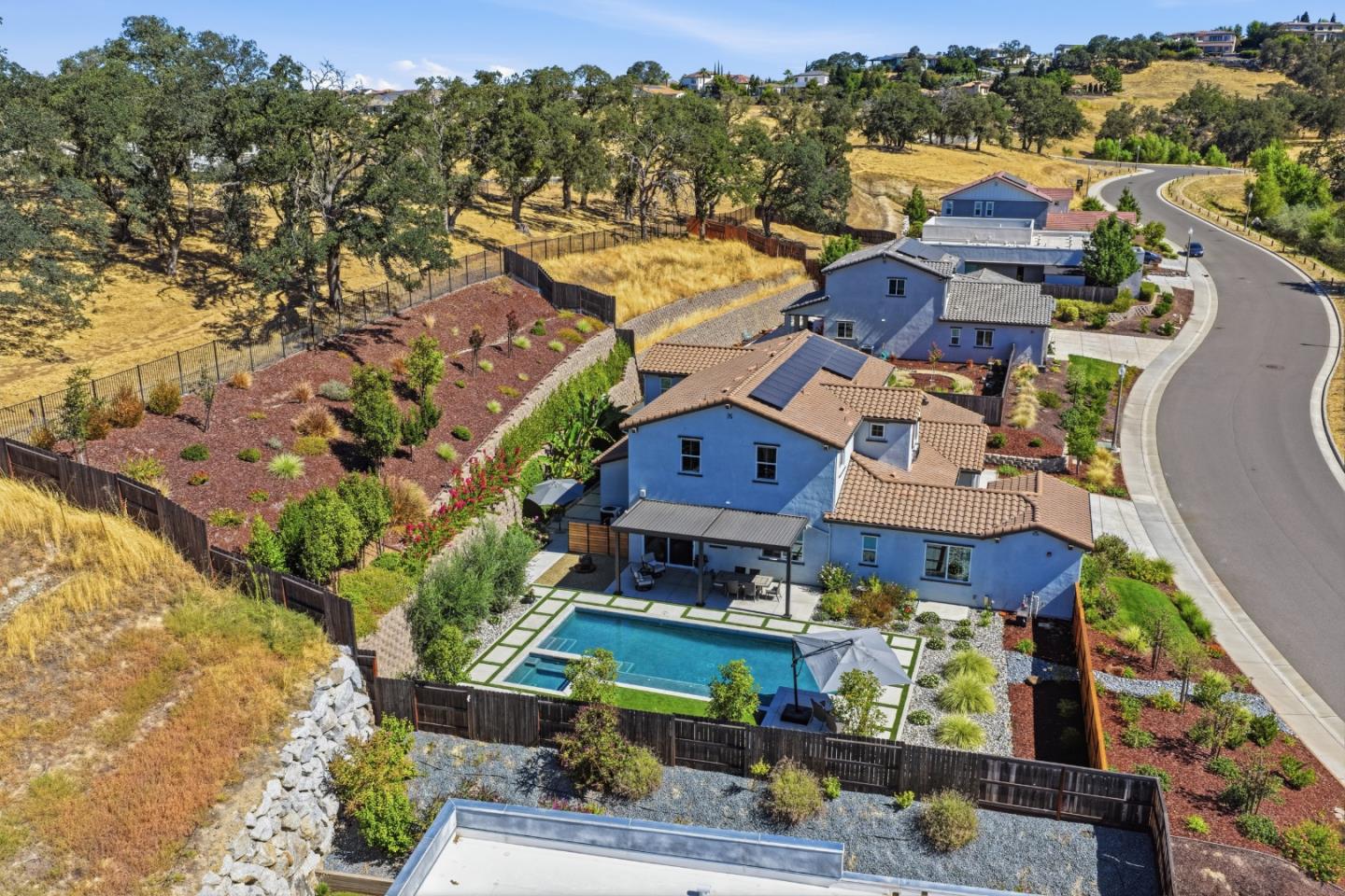 2736 Nisenan Valley DR