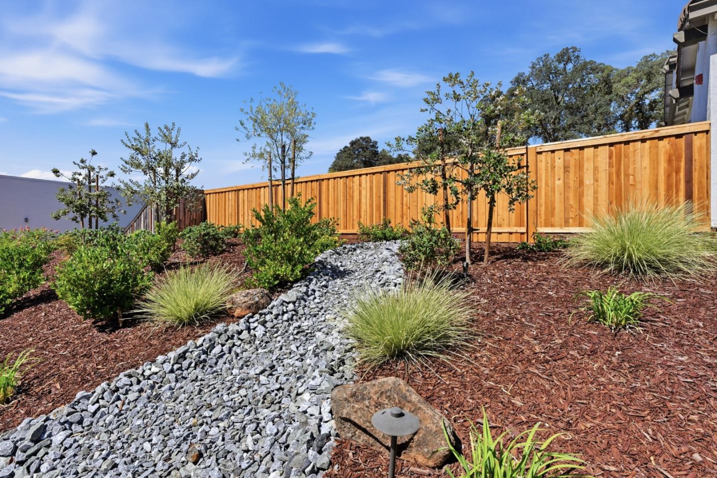 2736 Nisenan Valley DR