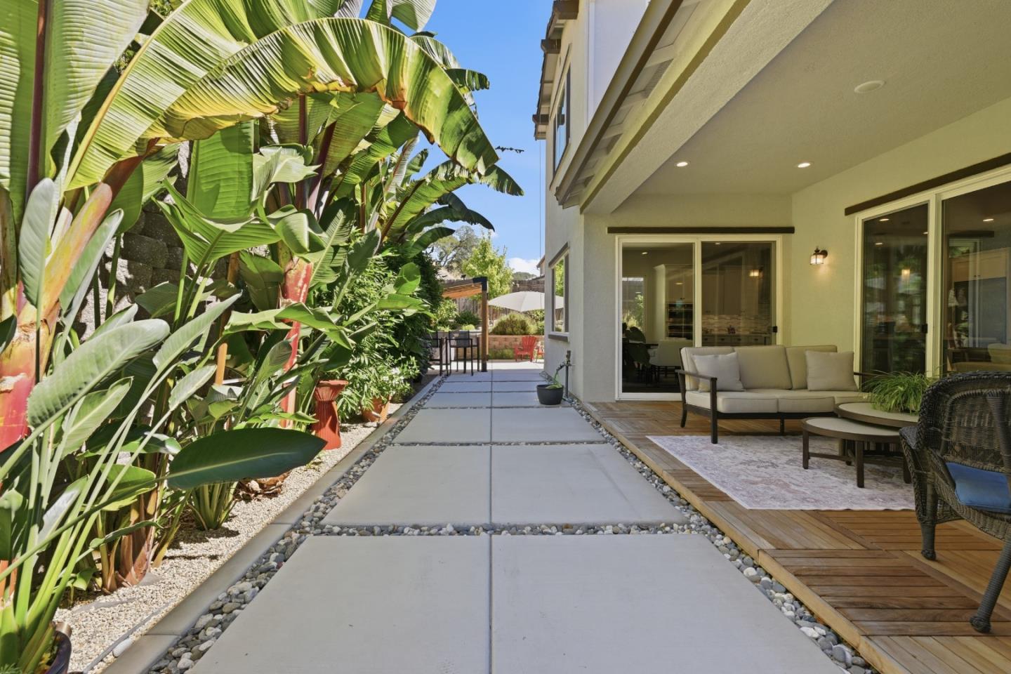 2736 Nisenan Valley DR