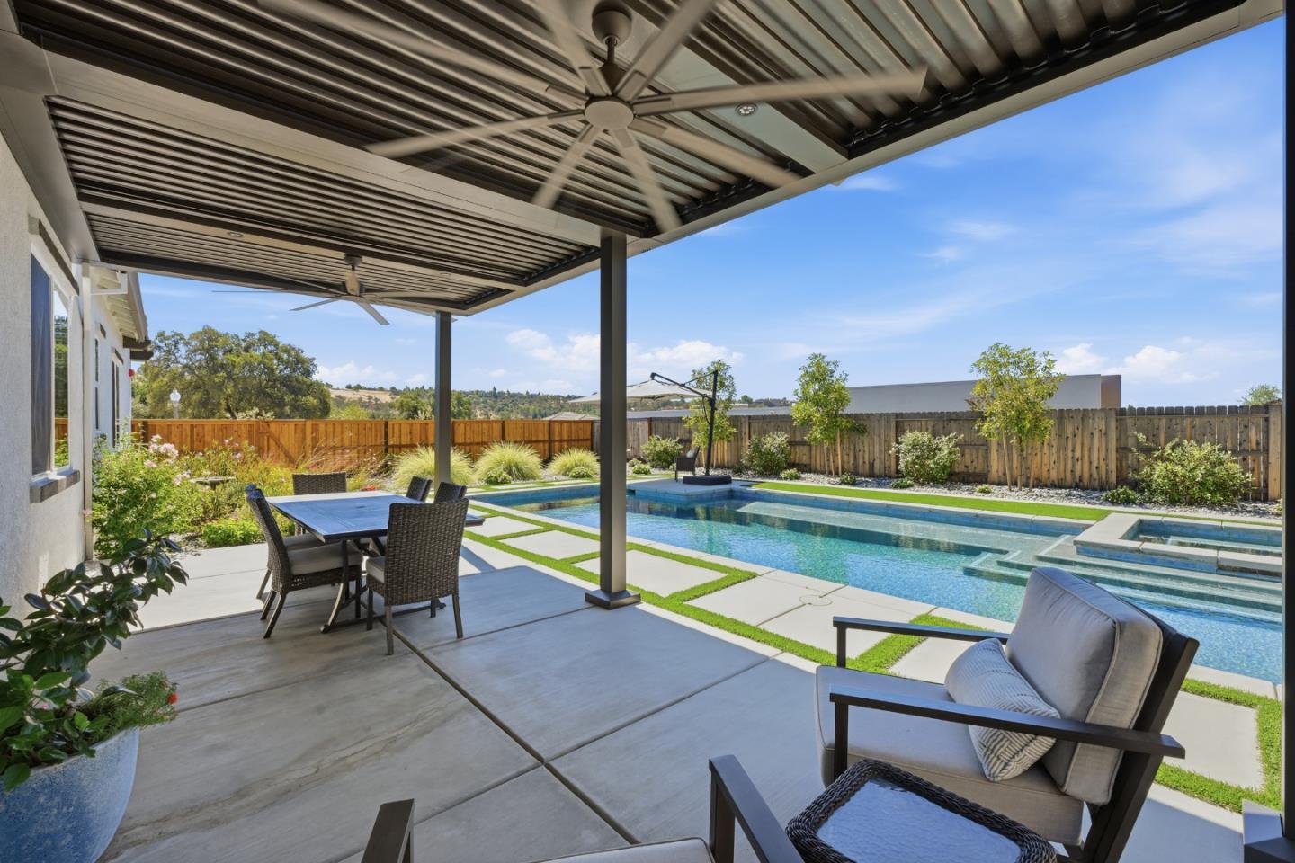 2736 Nisenan Valley DR