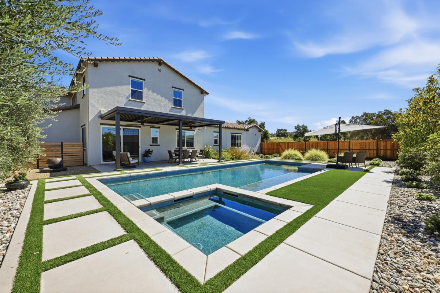 2736 Nisenan Valley DR