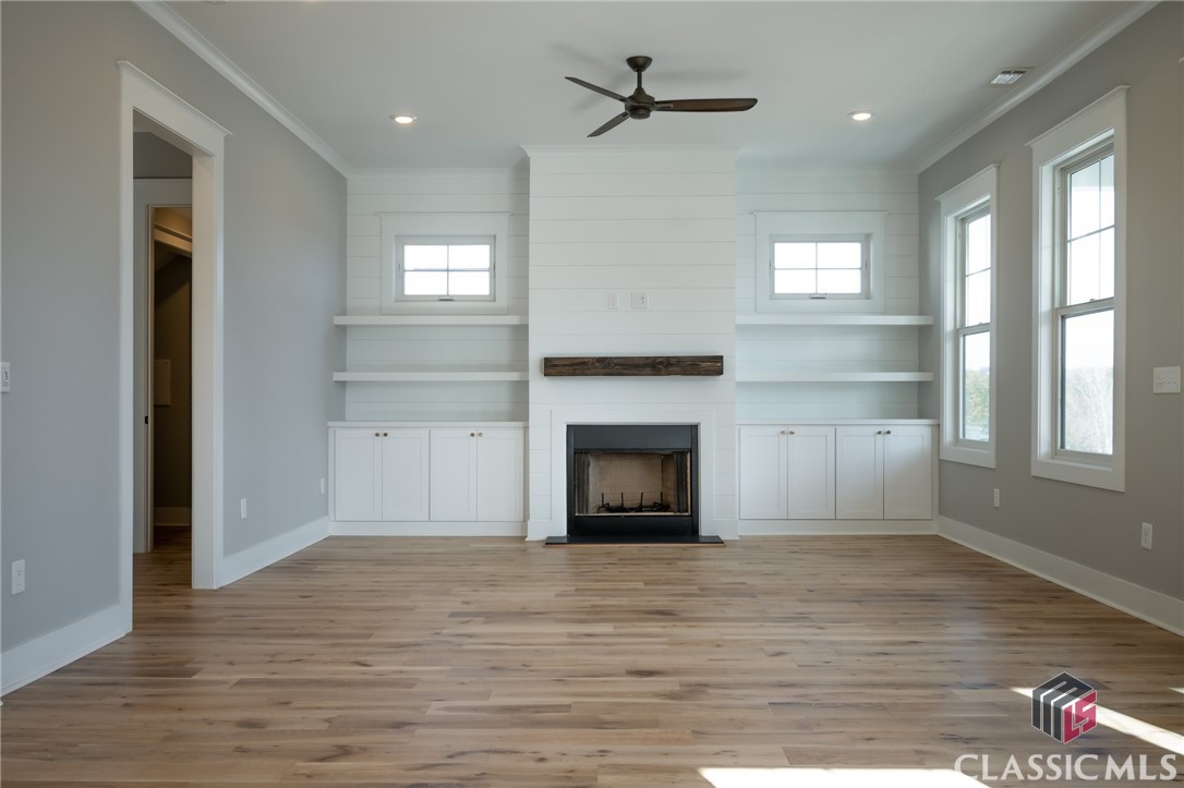 213 Highpointe Lane