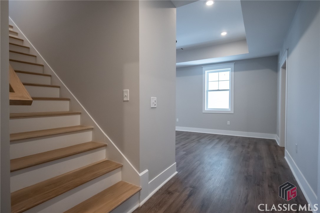 220 Highpointe Lane