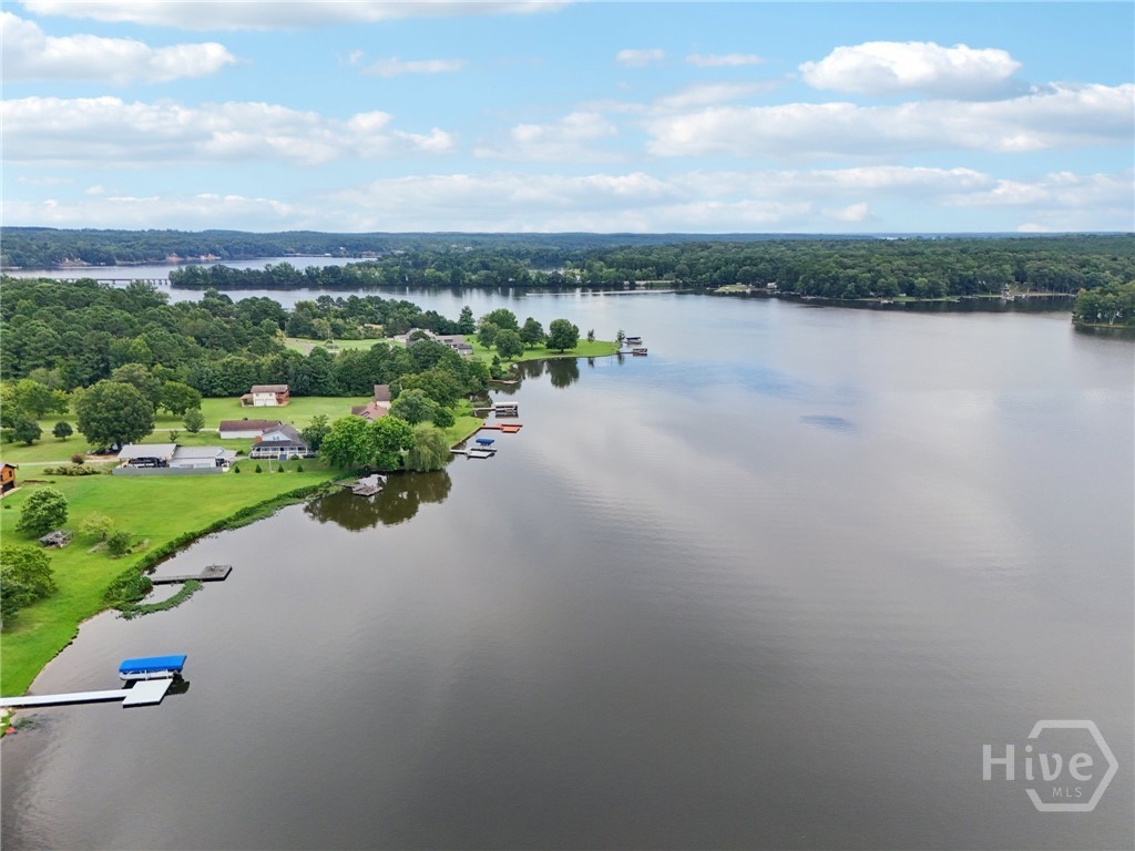 1051 Twin Rivers Road