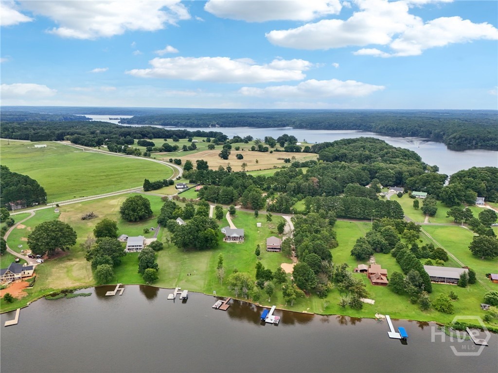 1051 Twin Rivers Road