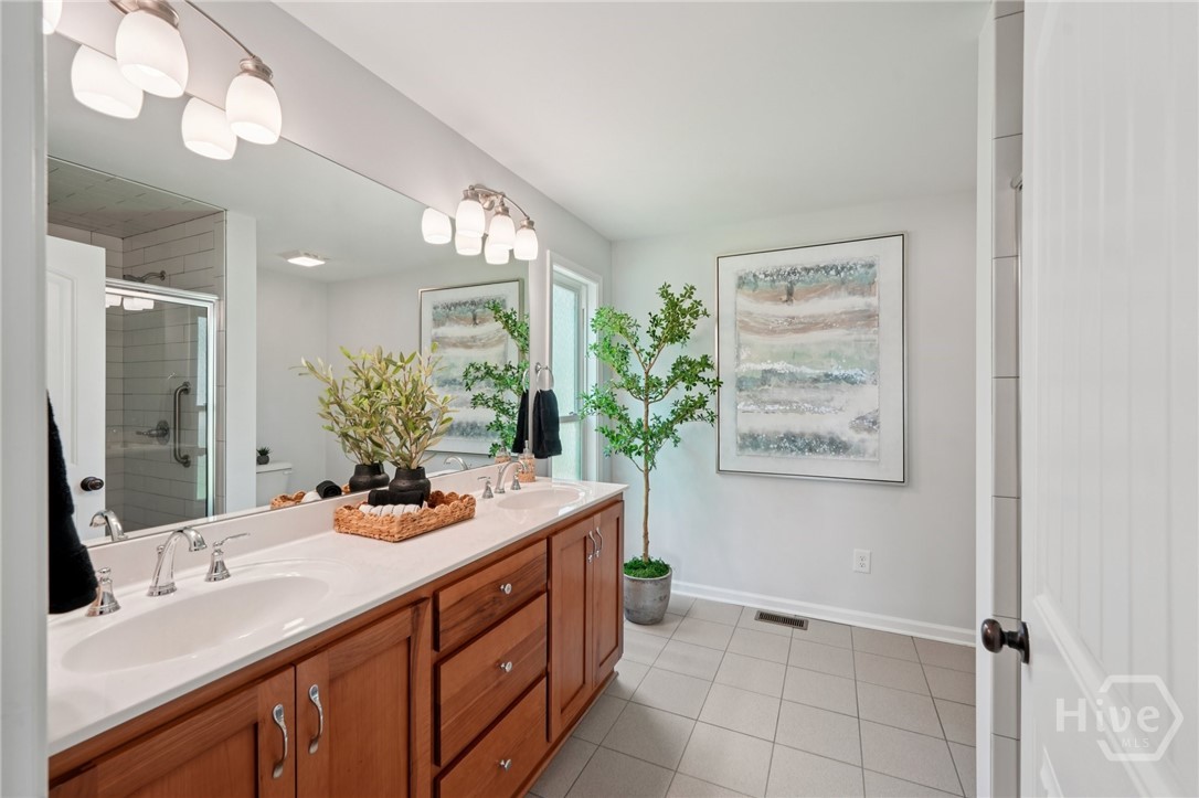 1051 Twin Rivers Road