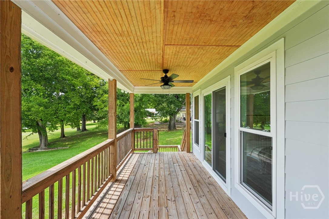 1051 Twin Rivers Road