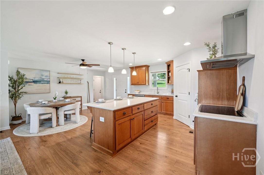 1051 Twin Rivers Road