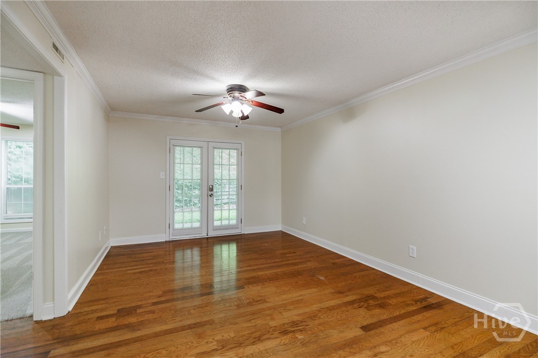 1055 Baxter Street 502