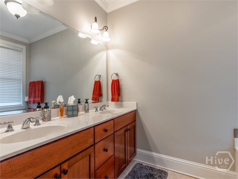1090E Tailwater