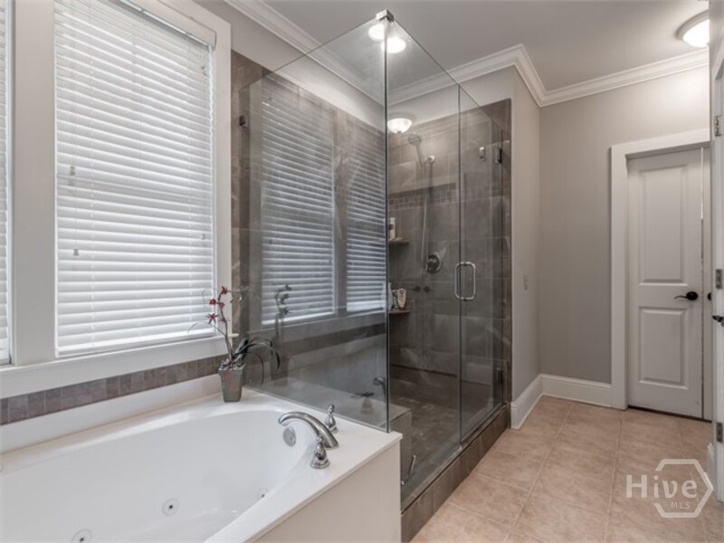 1090E Tailwater