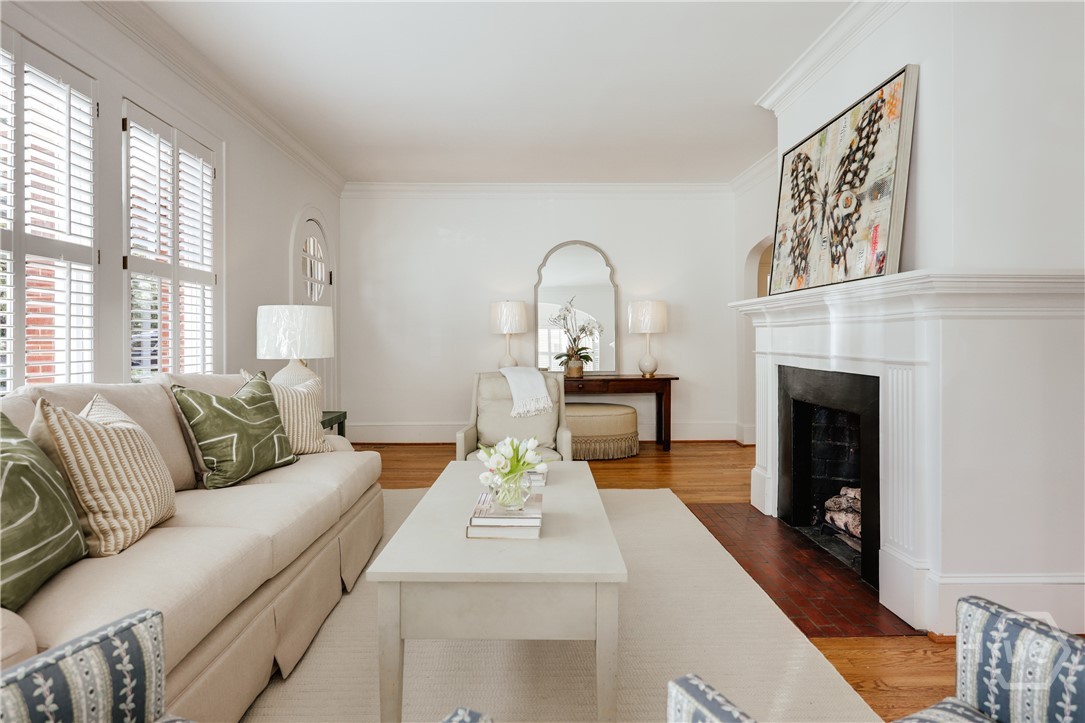 221 University Drive