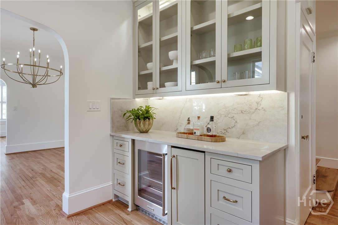 221 University Drive