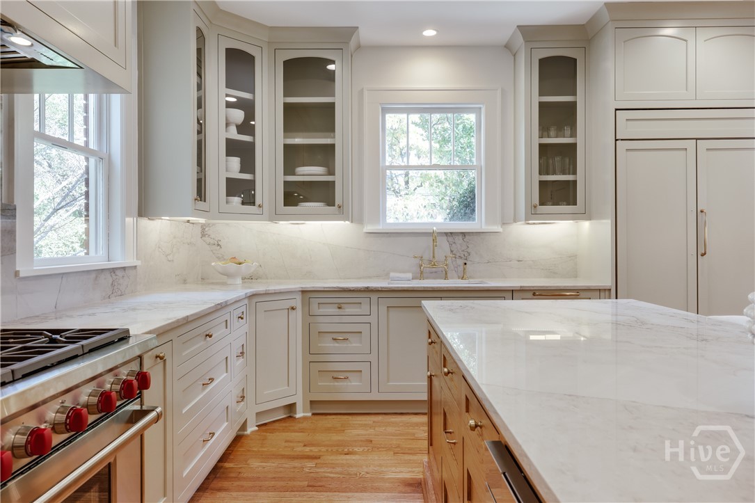 221 University Drive