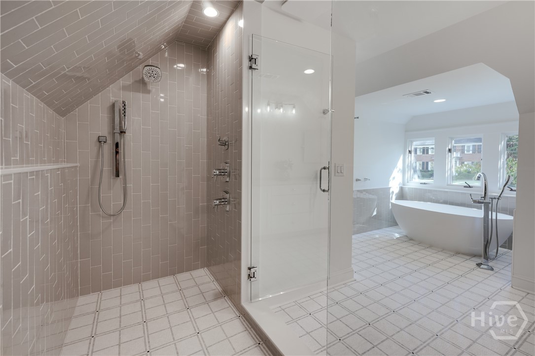 221 University Drive