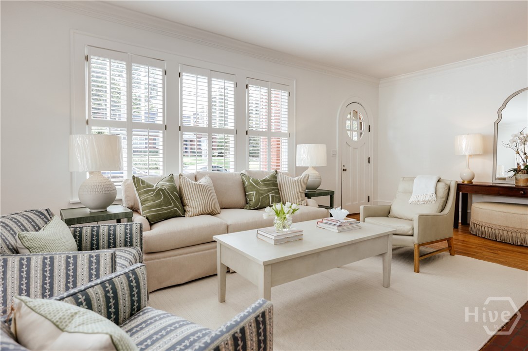 221 University Drive