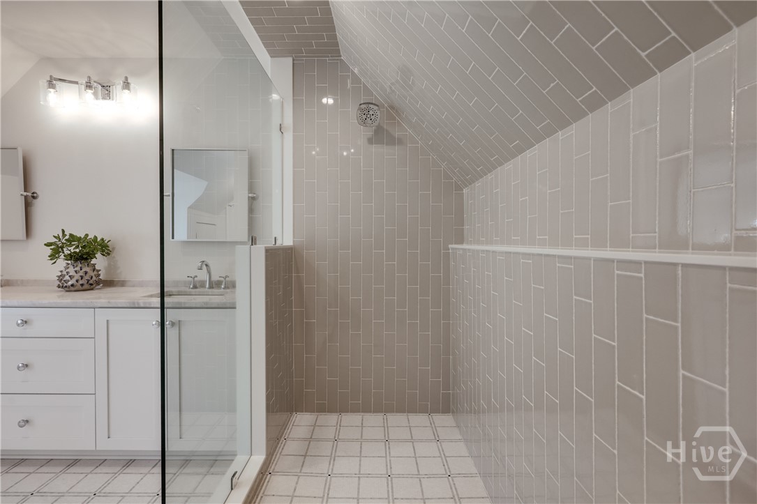 221 University Drive