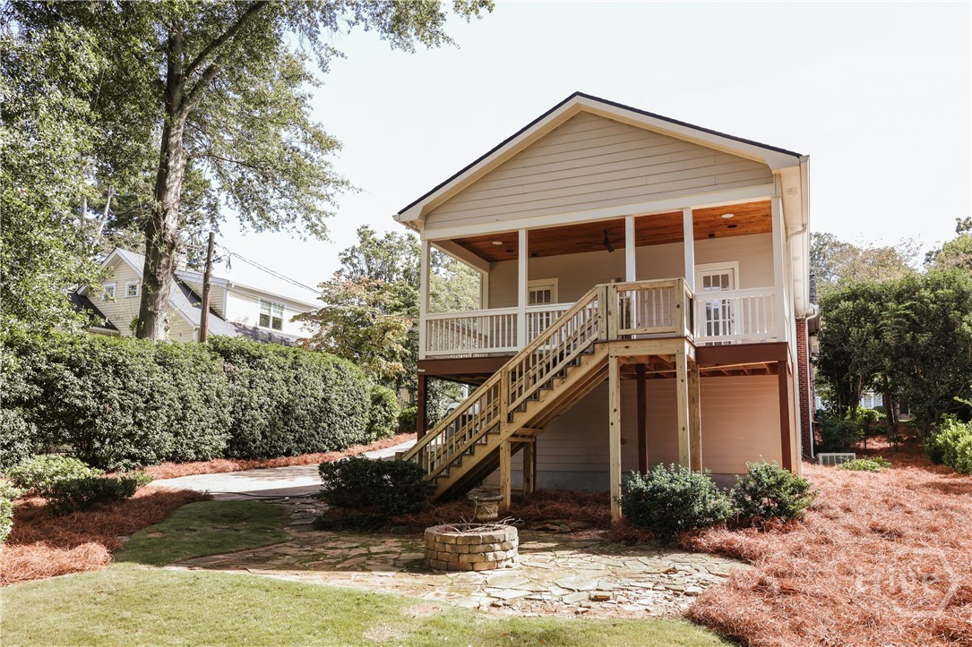 221 University Drive