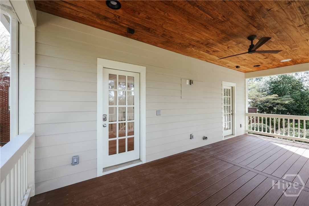 221 University Drive