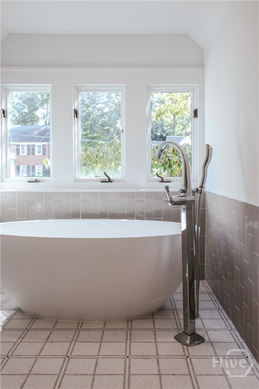 221 University Drive