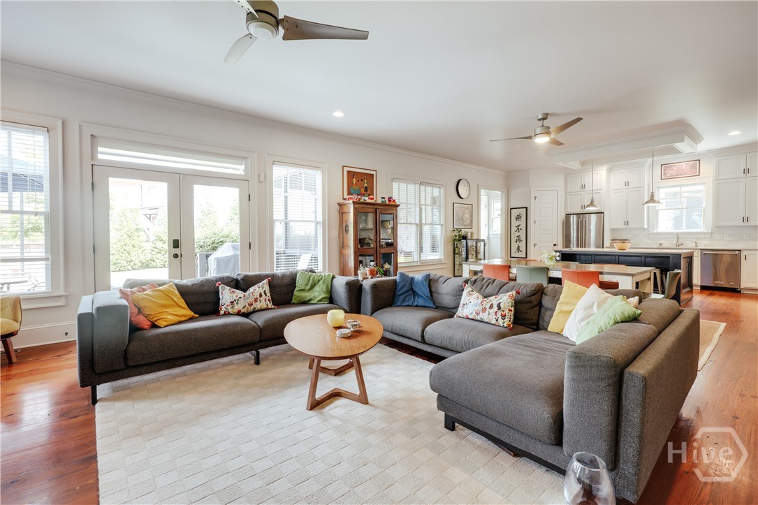 338 Springdale Street