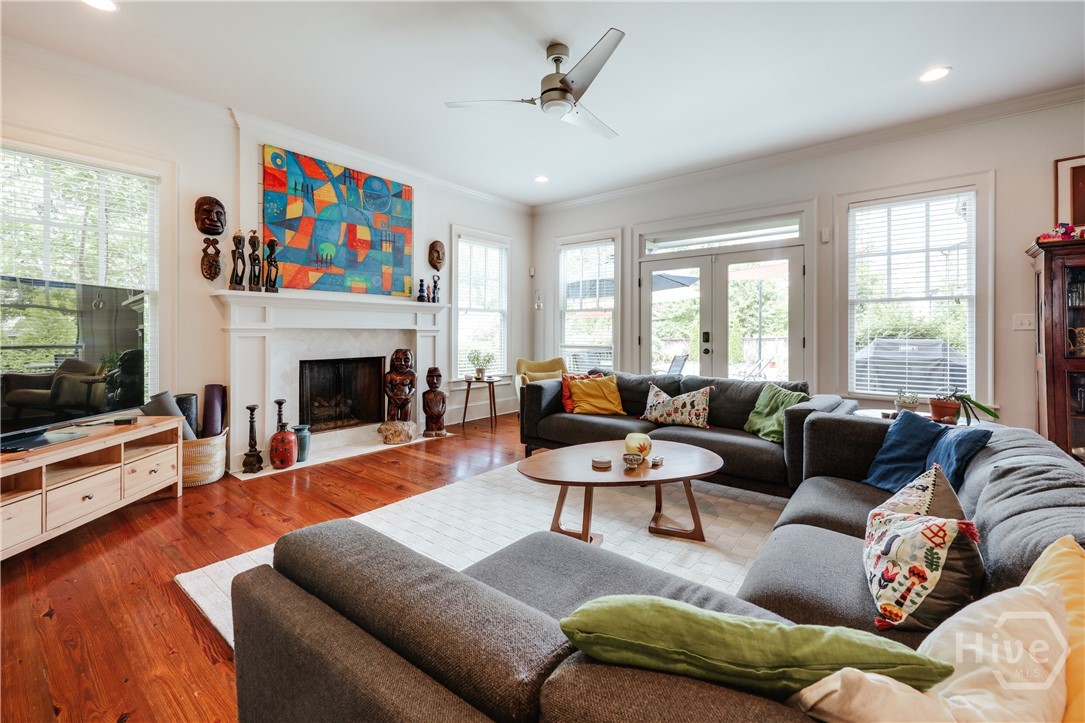 338 Springdale Street