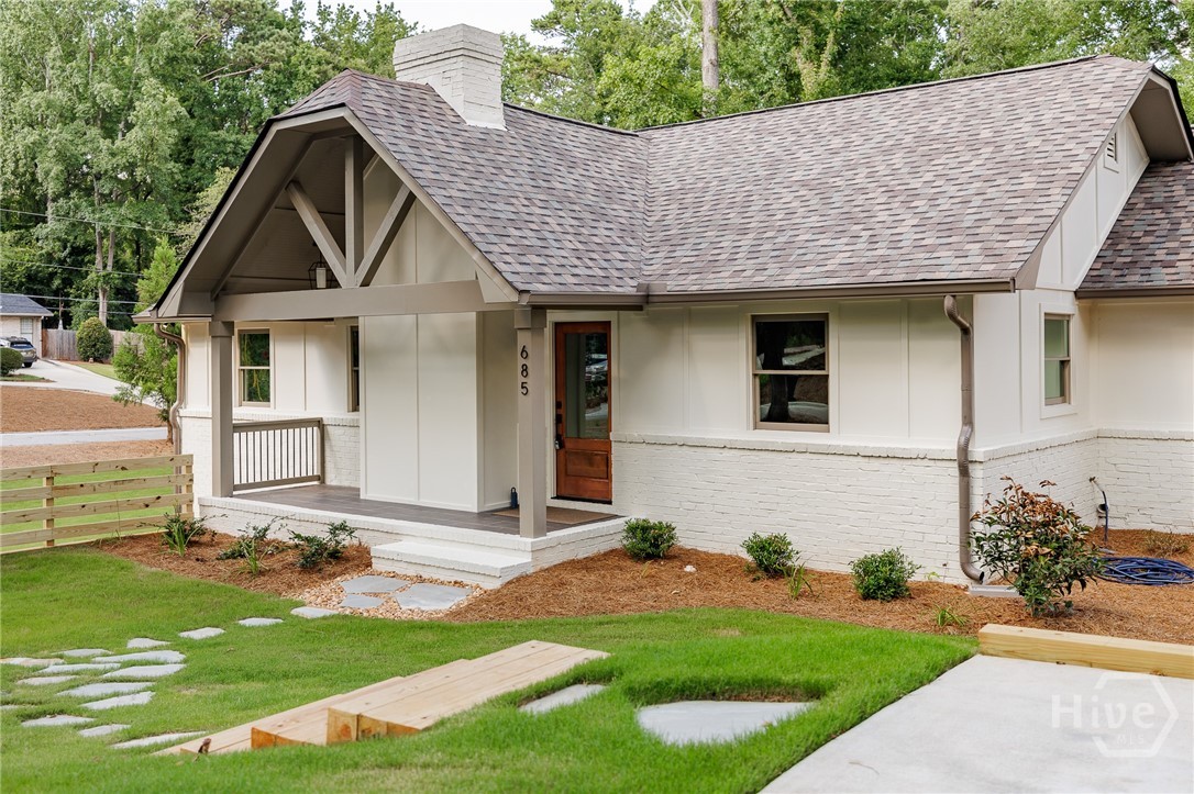685 Pinecrest Drive