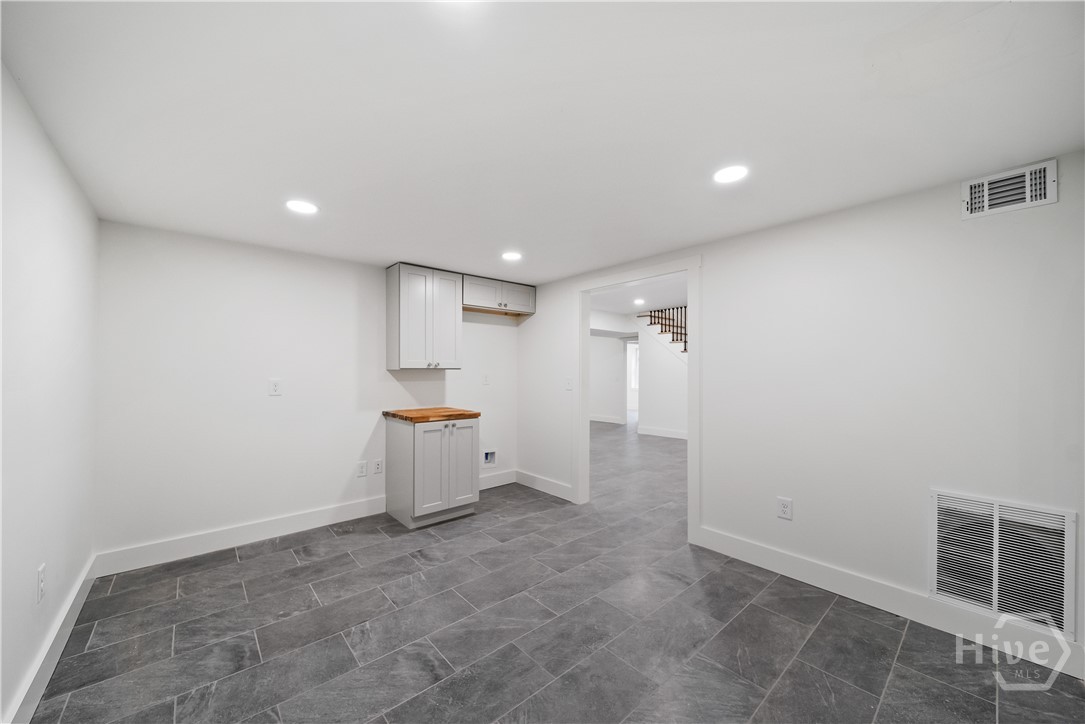 685 Pinecrest Drive