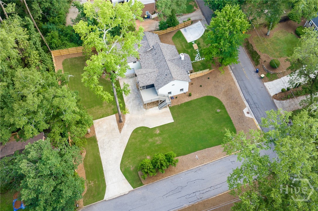 685 Pinecrest Drive