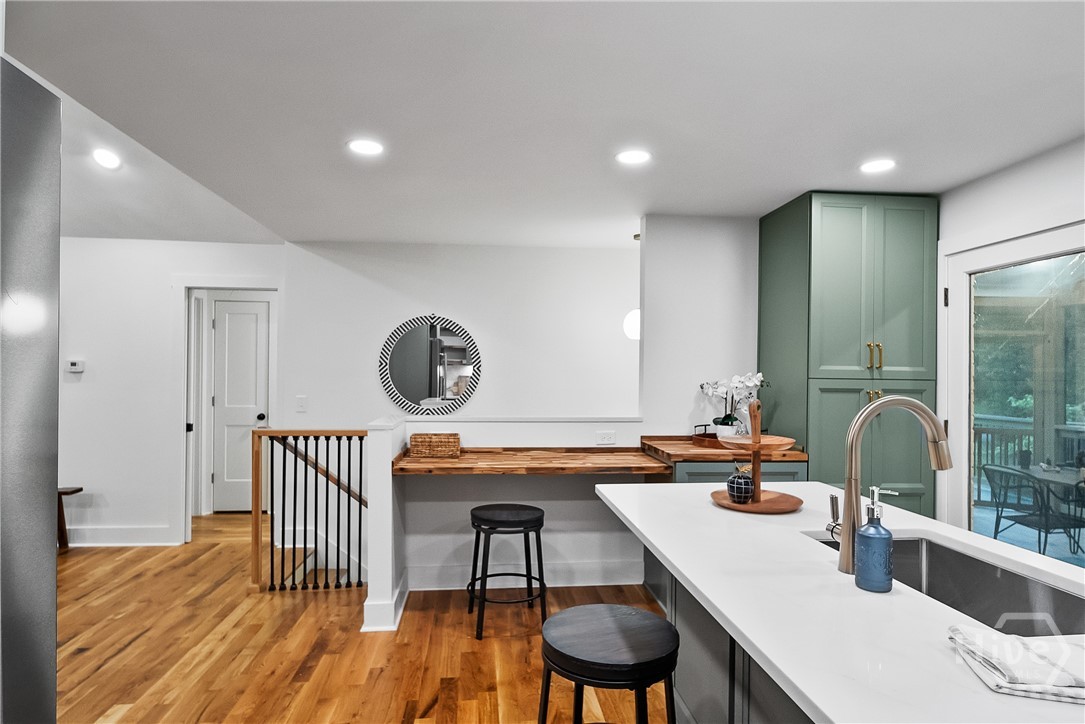 685 Pinecrest Drive