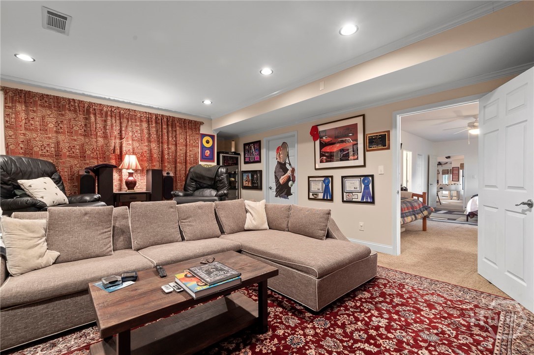 117 Forest Ridge Circle