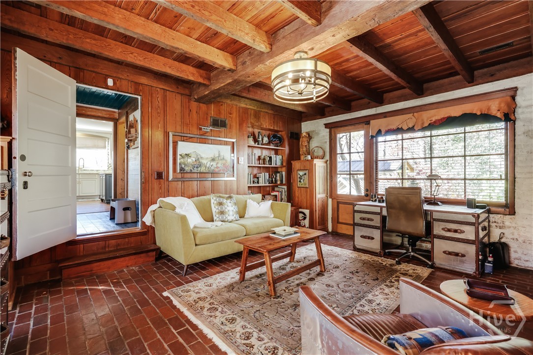 255 Plum Nelly Road